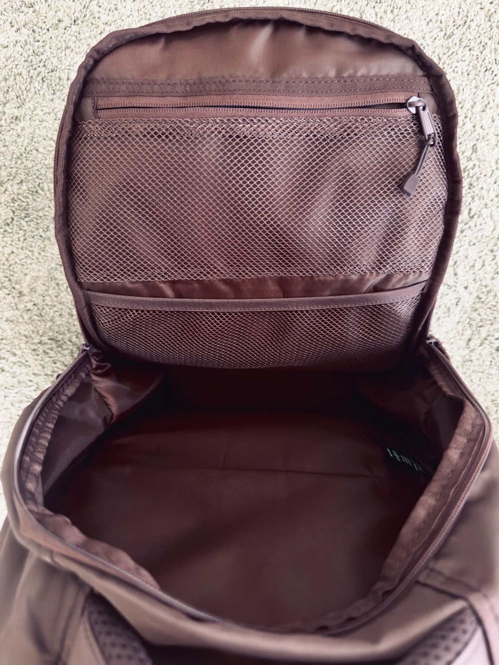 Alphalete Backpack - Picture 3 of 6